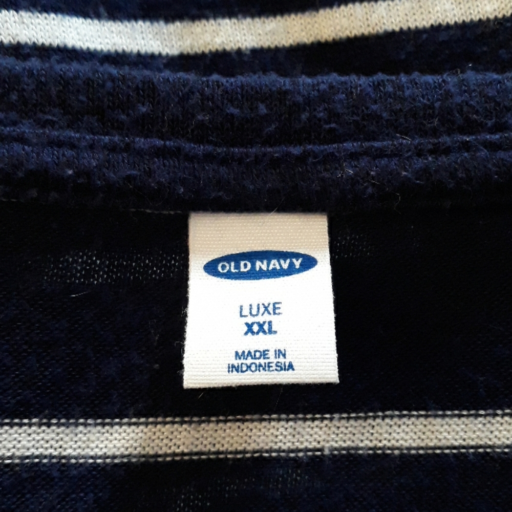 Old Navy blue and white striped womens top - Picture 5 of 6